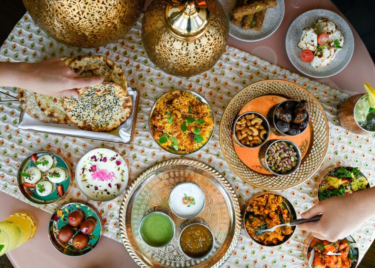 Centara West Bay Hotel & Residences Doha Ngoại thất bức ảnh A vegetarian meal