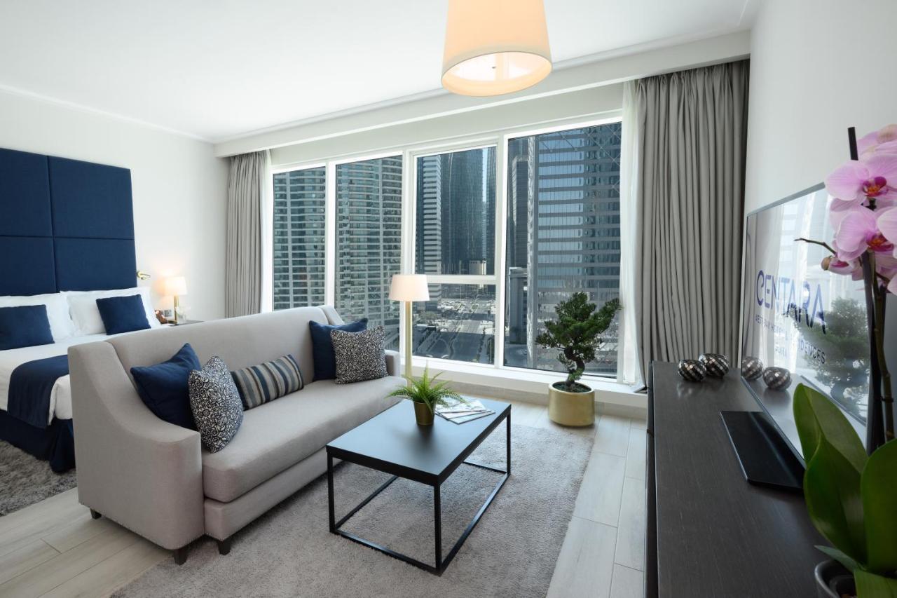 Centara West Bay Hotel & Residences Doha Ngoại thất bức ảnh A living room in a serviced apartment in Dubai