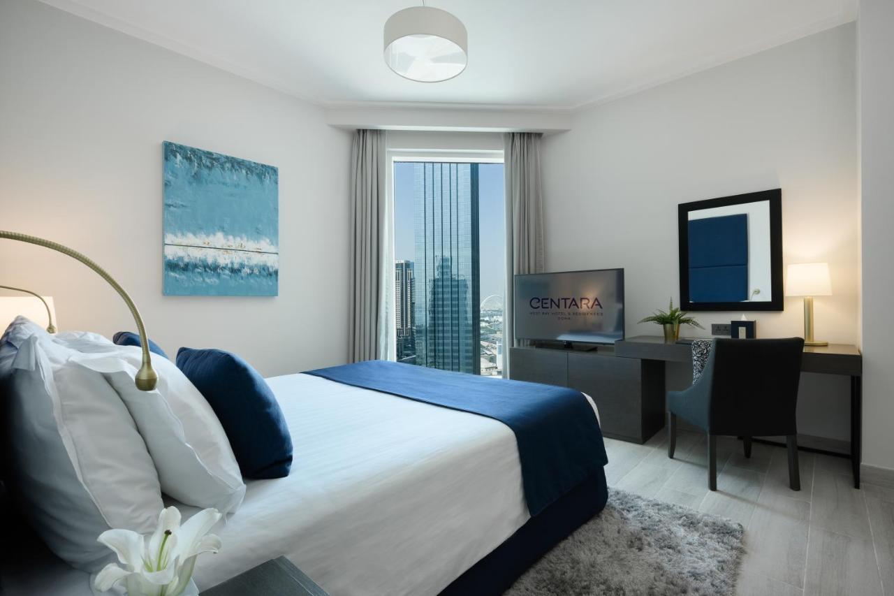 Centara West Bay Hotel & Residences Doha Ngoại thất bức ảnh A bedroom at the hotel