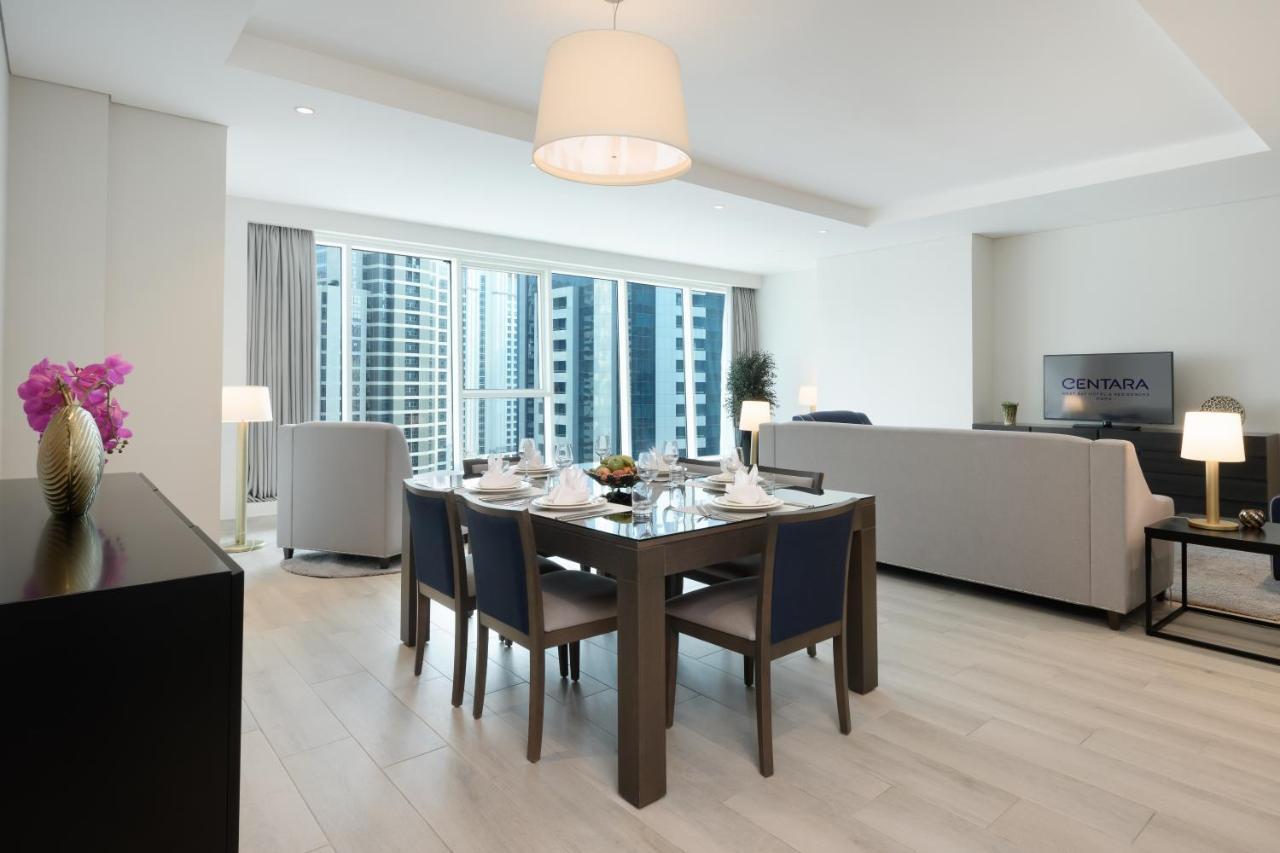 Centara West Bay Hotel & Residences Doha Ngoại thất bức ảnh A living room at the hotel