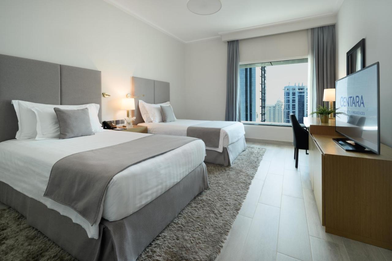 Centara West Bay Hotel & Residences Doha Ngoại thất bức ảnh A room at the hotel